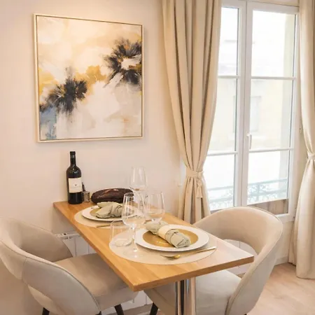 Apartment Cosy - Eiffel Tower & Invalides
